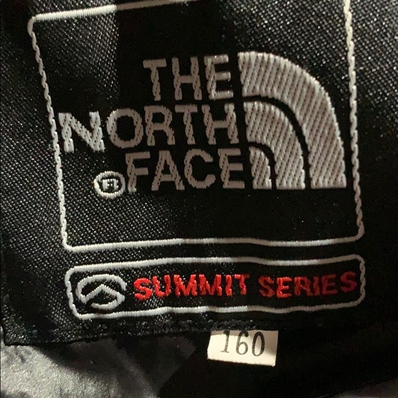 The North Face Winter Boys Jacket ‼️ - Picture 4 of 5